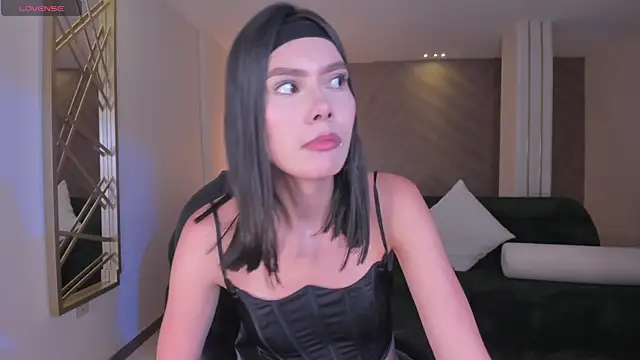 NiaSalvatore online show from March 26, 12:24 am