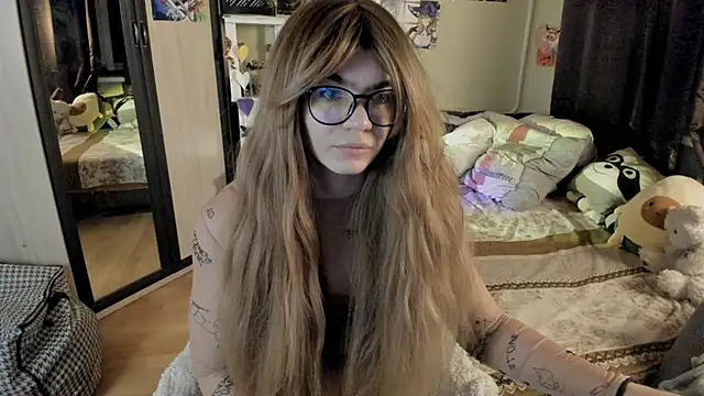 alexiamaleax online show from May 15, 9:17 pm