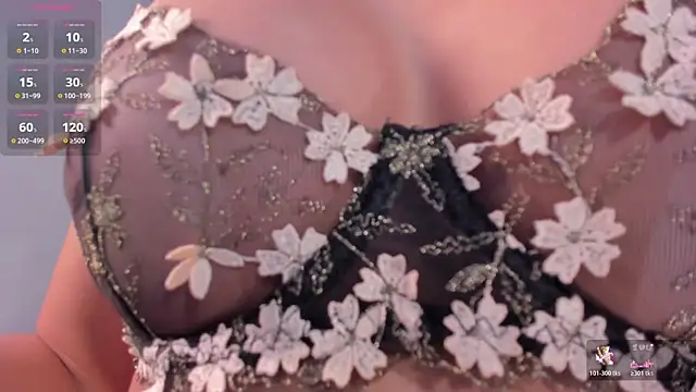 NiiaEvanss online show from April 13, 1:45 pm