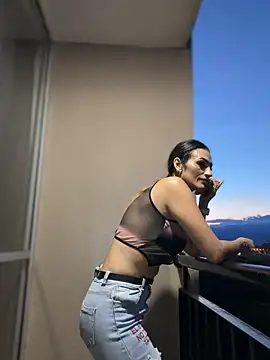 Samantha bigboobs online show from May 6, 11:20 pm