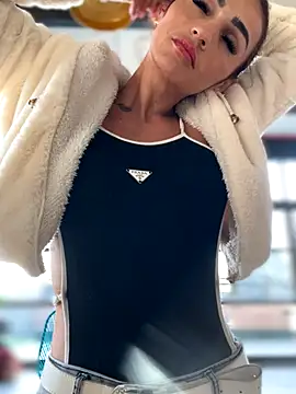 Samantha bigboobs online show from October 29, 10:01 pm