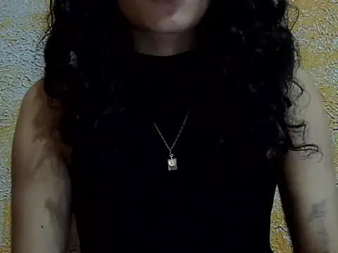 Horny honey69 online show from September 21, 5:33 pm