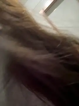 nina520 online show from March 29, 4:39 pm