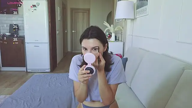KristineEsme online show from May 27, 4:53 am