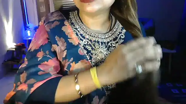 Mitikaa online show from May 15, 1:47 pm