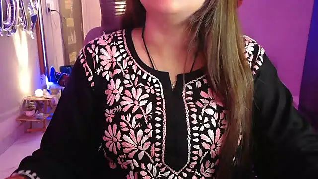 Mitikaa online show from February 10, 3:26 pm