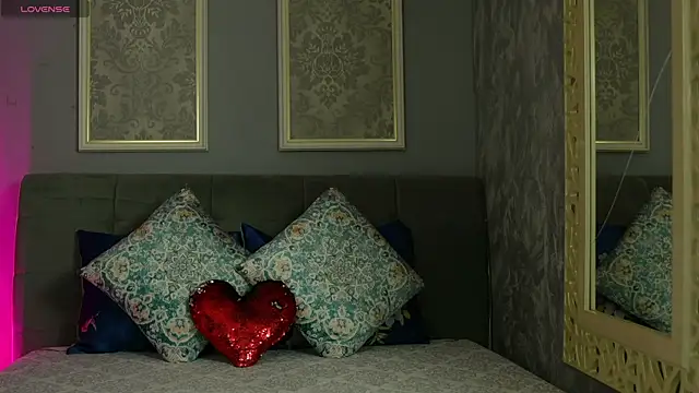 LustyRosee online show from May 15, 5:22 am