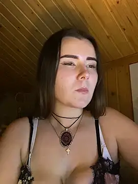 mewKate online show from May 15, 7:27 pm