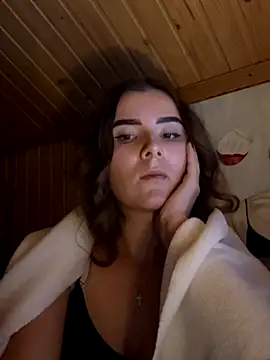 mewKate online show from October 5, 7:30 pm