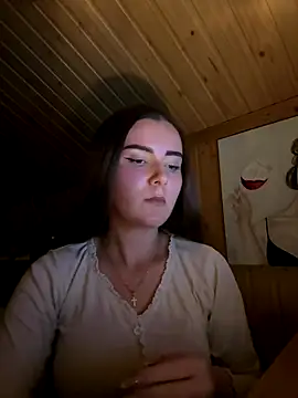 mewKate online show from October 21, 5:50 pm