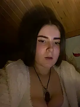 mewKate online show from April 30, 8:57 pm
