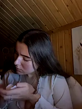 mewKate online show from October 26, 6:36 pm