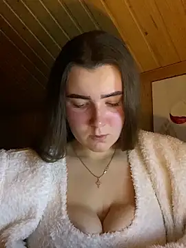 mewKate online show from March 30, 6:40 pm