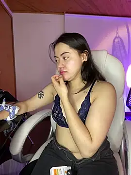 Camila pinkk online show from May 19, 1:51 pm