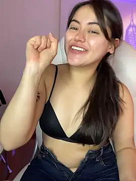 Camila pinkk online show from May 25, 1:21 pm