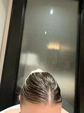 justpeachybaby online show from November 4, 4:28 am