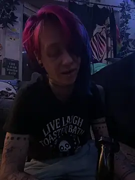 trashbrat online show from May 12, 7:16 am