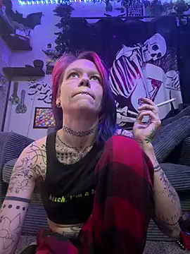 trashbrat online show from May 23, 5:17 am