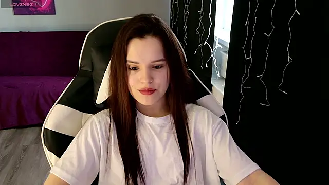 Harleen Moore online show from May 25, 5:06 am