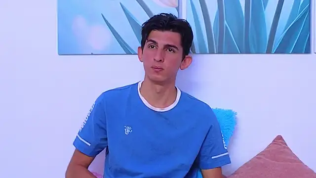 Ana and Leo online show from October 27, 4:02 pm