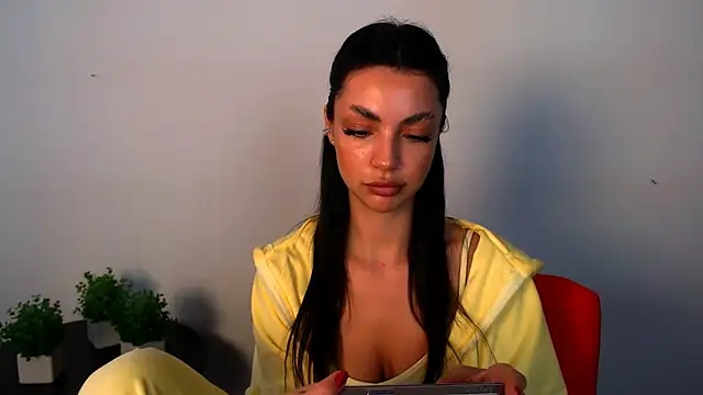 Lexi Jous online show from May 21, 1:09 pm