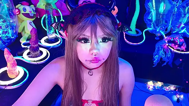 LaytonBox online show from January 19, 1:07 pm