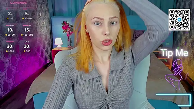 Aliceforfuun online show from October 1, 8:19 am