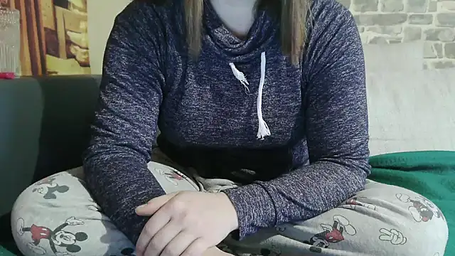 mysterious daydreamer online show from November 25, 7:10 am