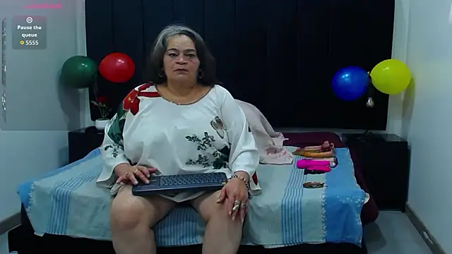 QueenMatturex online show from October 20, 8:01 pm