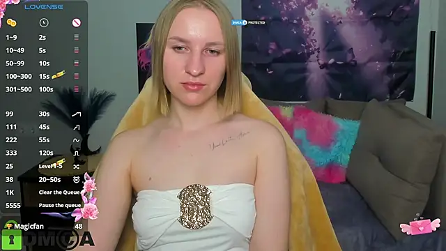 BeautyBlondy online show from May 12, 4:13 pm
