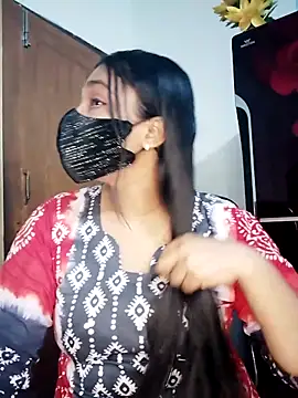 Tina-Sen online show from April 3, 7:01 pm