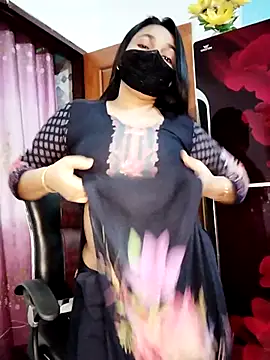 Tina-Sen online show from May 23, 6:50 pm