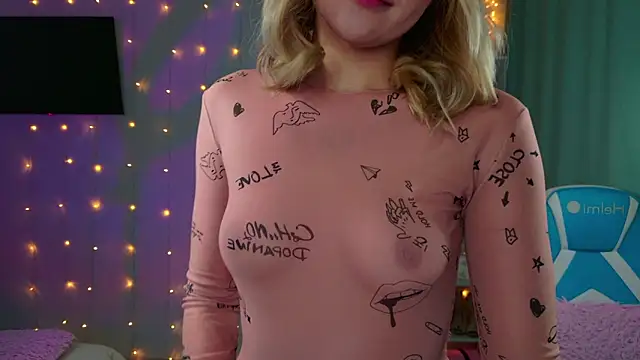 Mercedes Robinson online show from January 19, 4:19 am