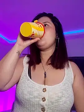 zoes milee online show from October 8, 11:47 am