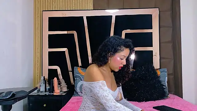 Snapshot of SolEvanss chatting on September 26, 1:53 pm SolEvanss online show from September 26, 1:53 pm