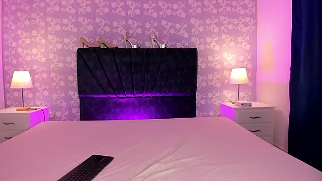 SalomeSimonz online show from February 26, 7:57 pm