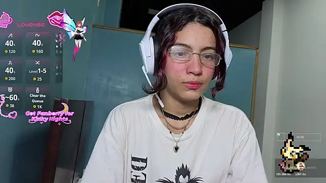 Lovelyamyy online show from October 29, 10:45 pm