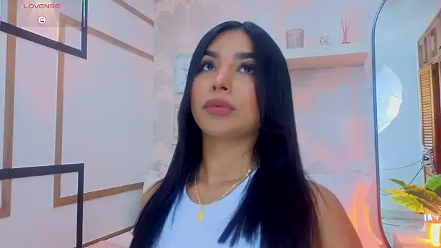 CharlotteGraay online show from May 4, 8:01 pm