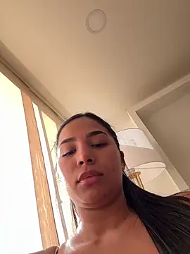 CharlotteGraay online show from May 24, 9:25 pm
