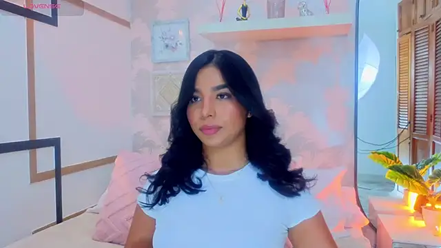 CharlotteGraay online show from May 20, 8:06 pm