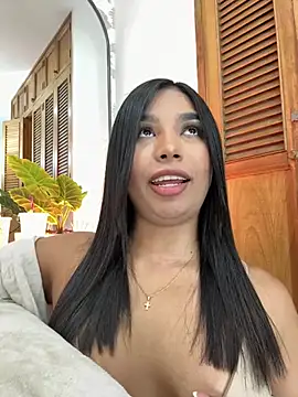 CharlotteGraay online show from May 7, 8:23 pm