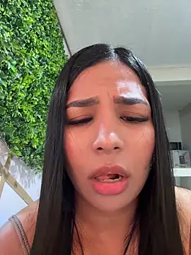 CharlotteGraay online show from May 25, 9:36 pm