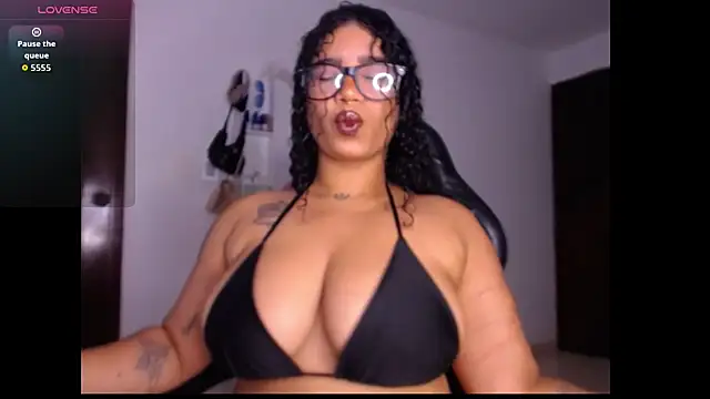 leslycarsson online show from November 21, 12:56 am