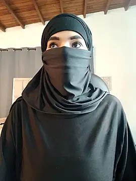 azahara faraah online show from December 17, 8:46 pm