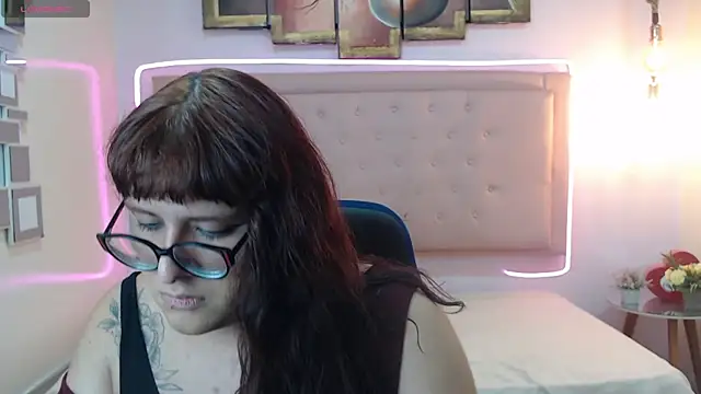 kathepickmanx online show from March 31, 3:06 am