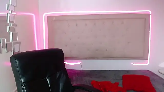 kathepickmanx online show from October 17, 4:05 am