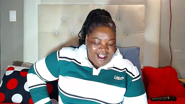 omalicha98 online show from May 25, 6:45 am