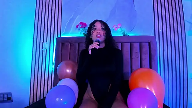 BrigitteRoy  online show from October 22, 3:11 am