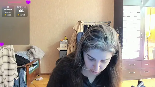  Roselina  online show from May 6, 5:17 pm