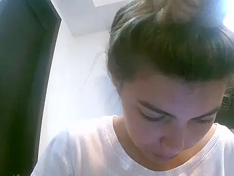 VittoriaTaylor online show from February 26, 4:50 pm